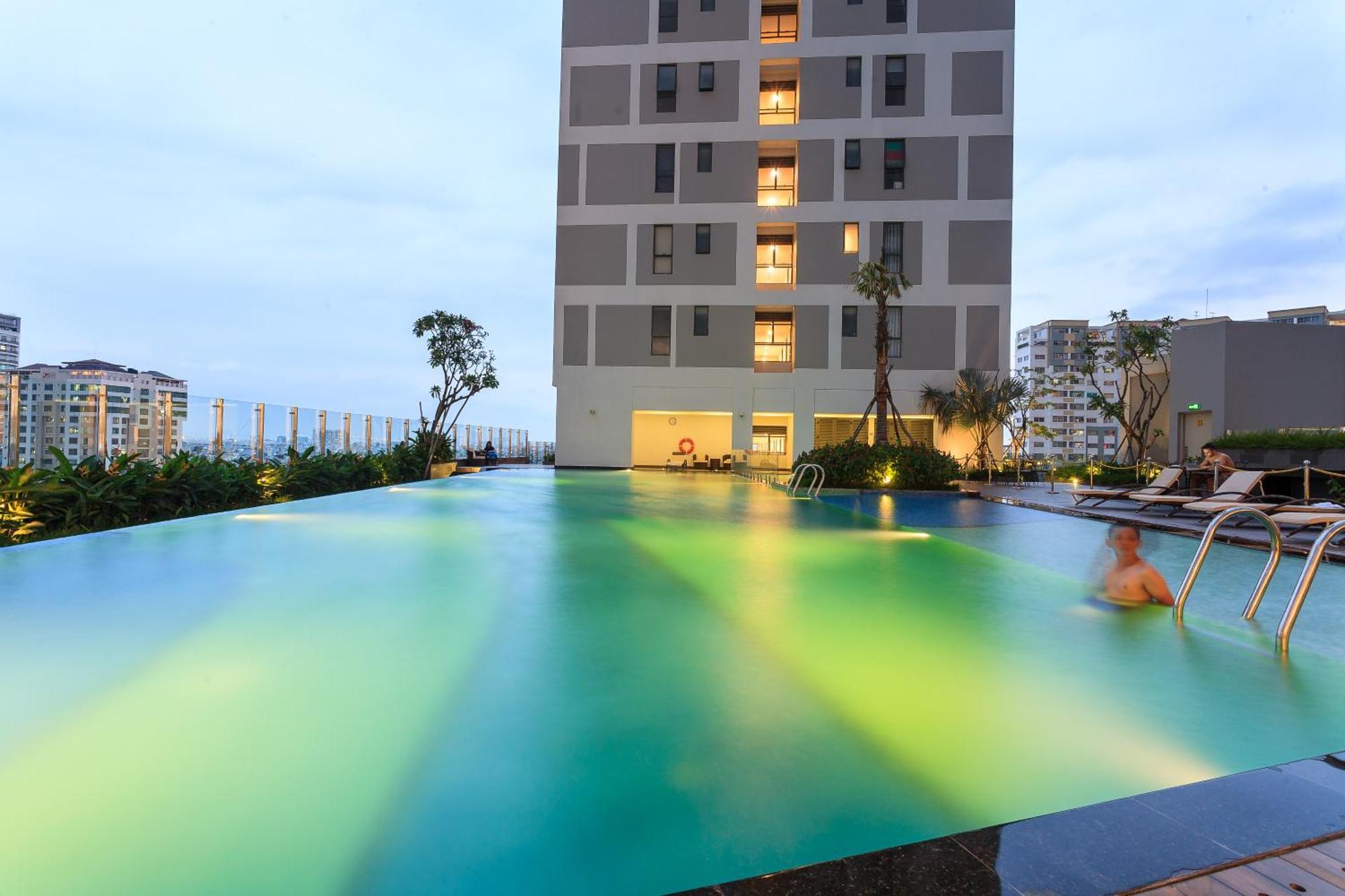 Spacious Saigon - Infinity Pool In Rivergate Ho Şi Min Exterior foto